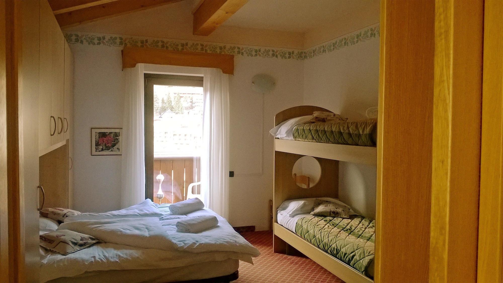 Hotel Villa Emma Madonna Εξωτερικό φωτογραφία