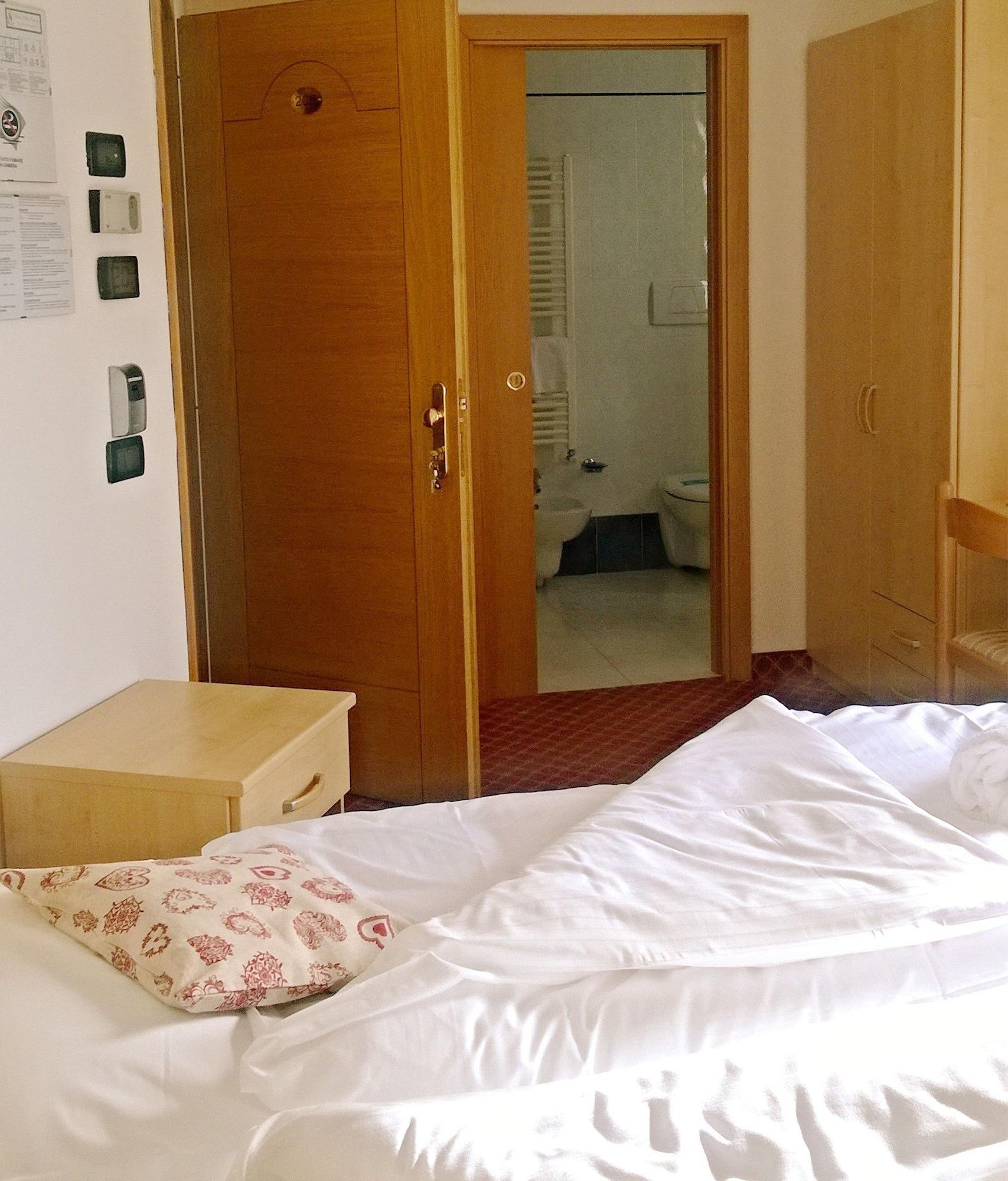 Hotel Villa Emma Madonna Εξωτερικό φωτογραφία