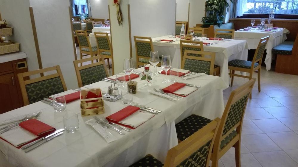Hotel Villa Emma Madonna Εξωτερικό φωτογραφία