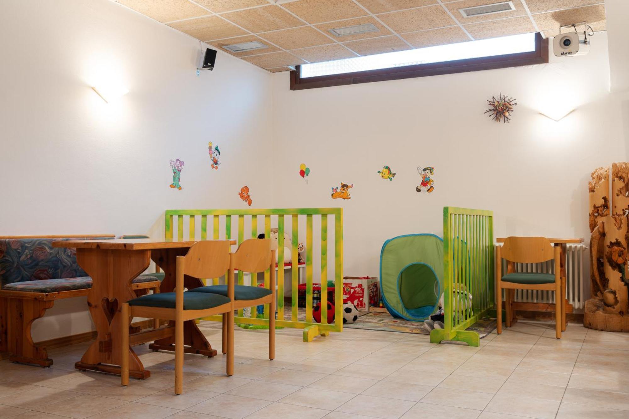 Hotel Villa Emma Madonna Εξωτερικό φωτογραφία