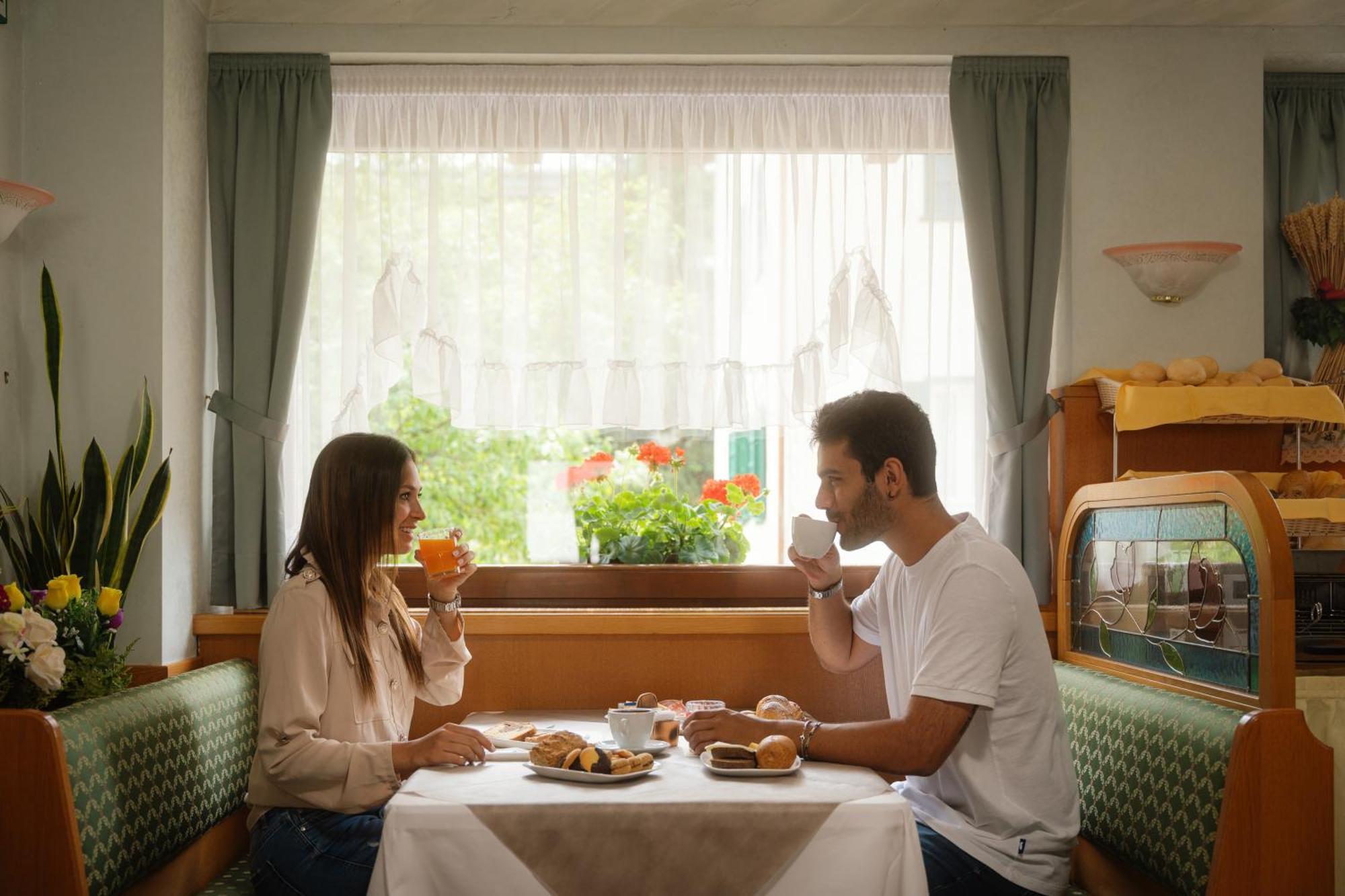 Hotel Villa Emma Madonna Εξωτερικό φωτογραφία